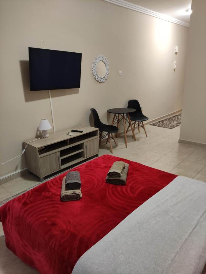 G M 3 Rooms Kentpo In The Heart Of The City Larissa Bagian luar foto